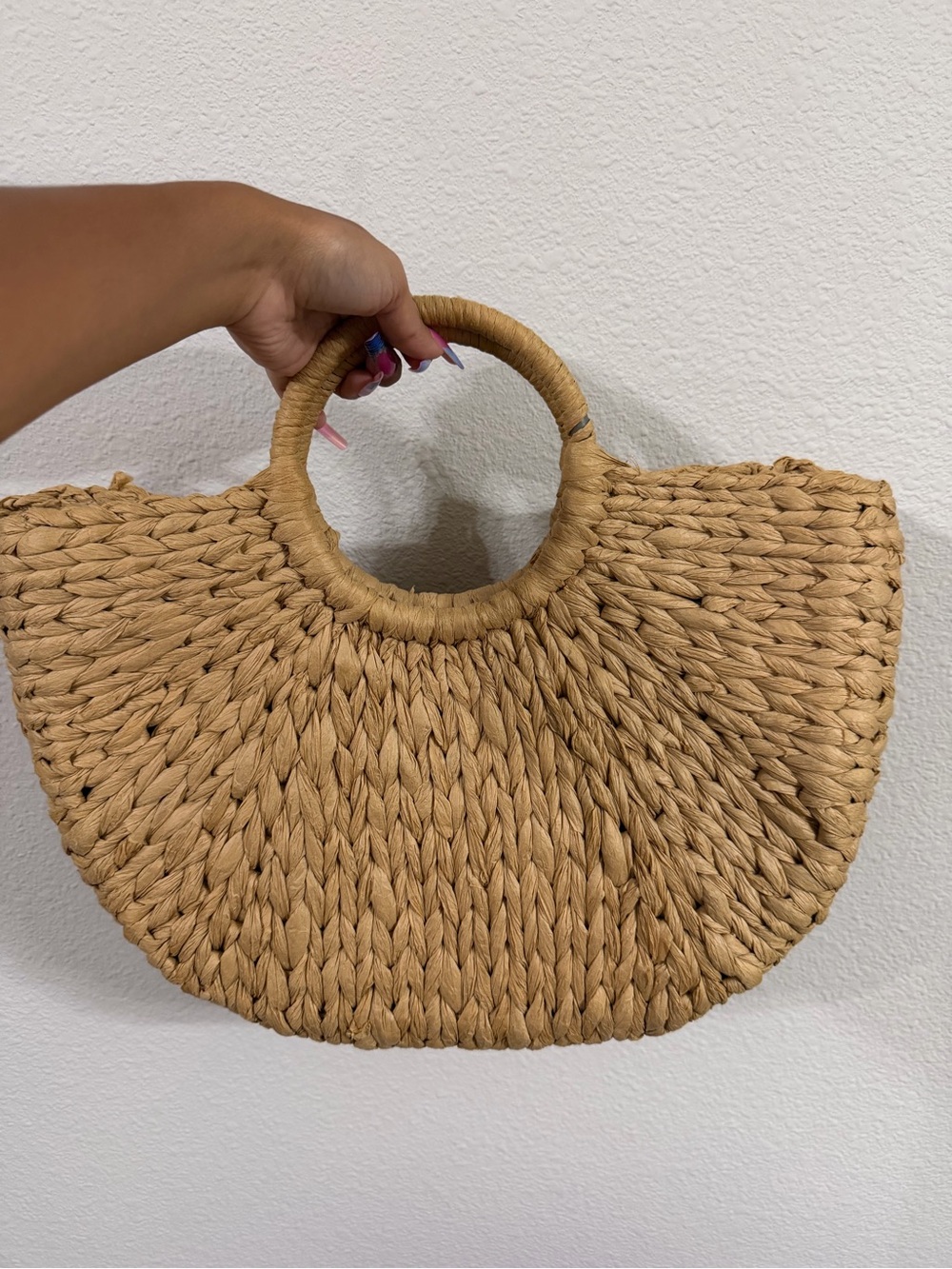 Woven Straw Circle-Handle Tote Bag in Natural Tan